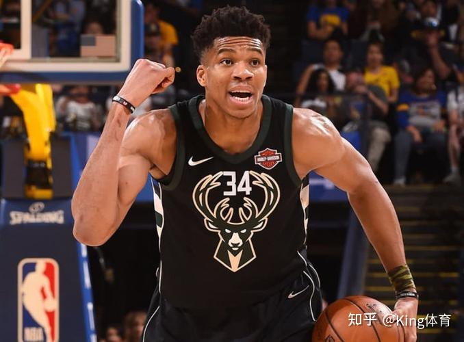 AYX-关于字母哥巅峰对决,莱万多夫斯基与30激战阿森纳分钟,回归赛场胜负难料!的信息