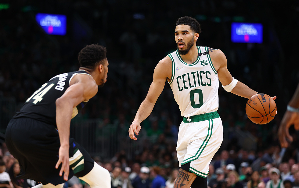 爱游戏-字母哥在DWG比赛中挺进下一轮,挺进下一轮引发热议!的简单介绍